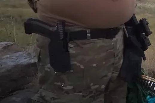 一支手枪价值50000块！泽连斯基保镖用的是什么枪？丨轻武专栏