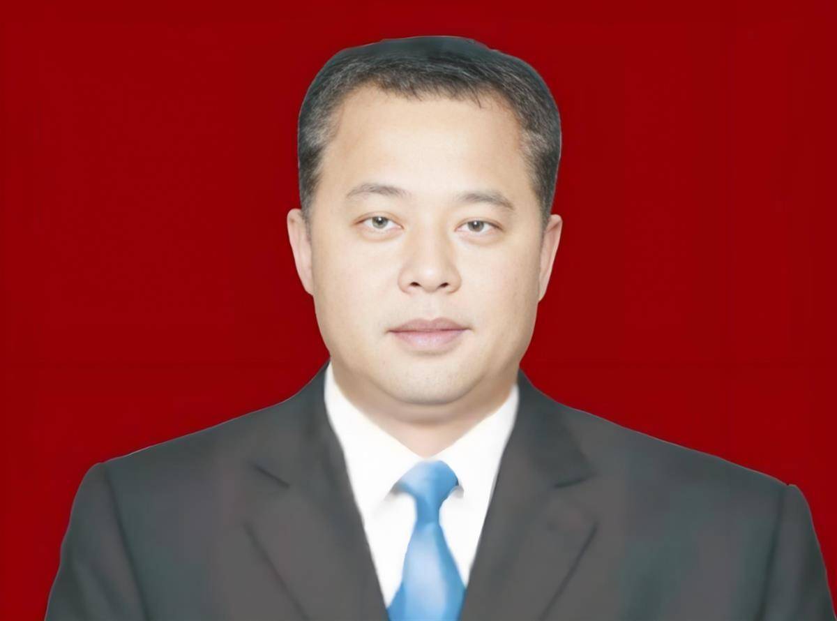 极目政情丨被提级巡视后，昆明两人落马