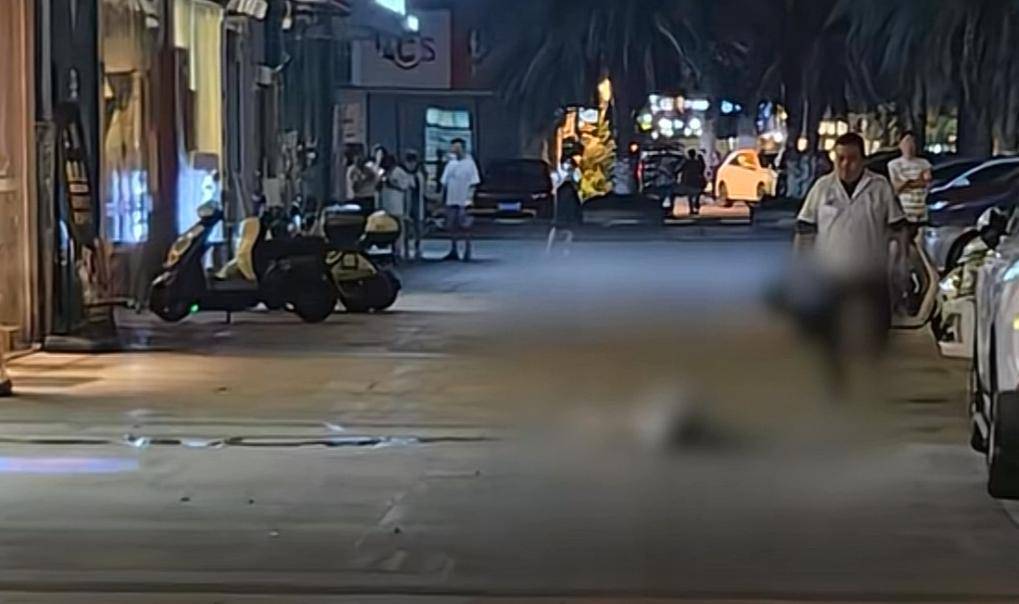 长沙小区外墙脱落致人身亡，附近商铺称现场已围蔽！物业回应