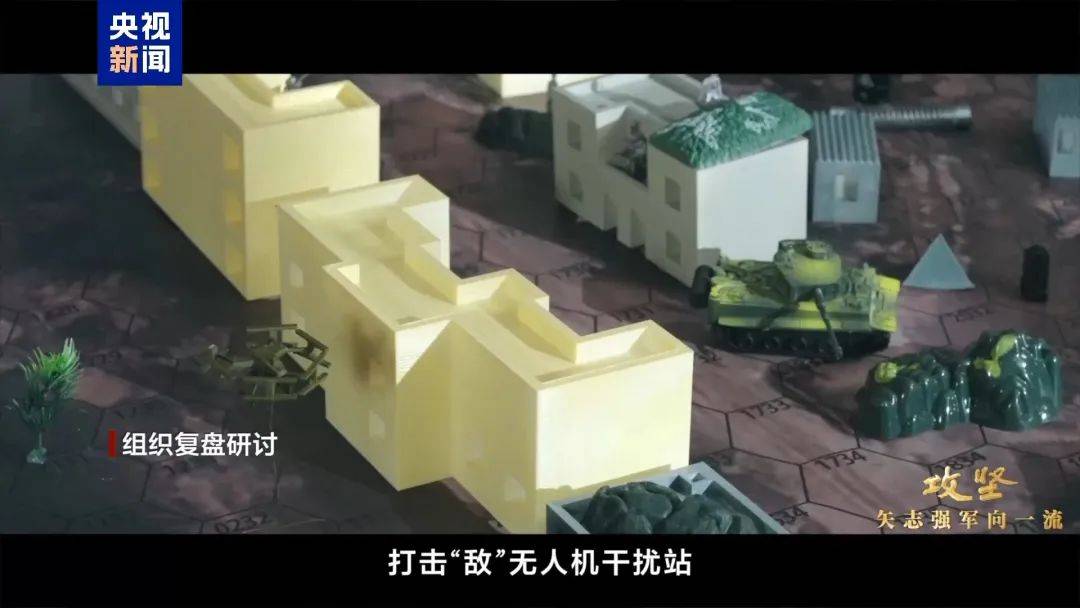 无人机“蜂群”、机器“狼群”协同作战演习，陆军首次披露无人化作战模式！