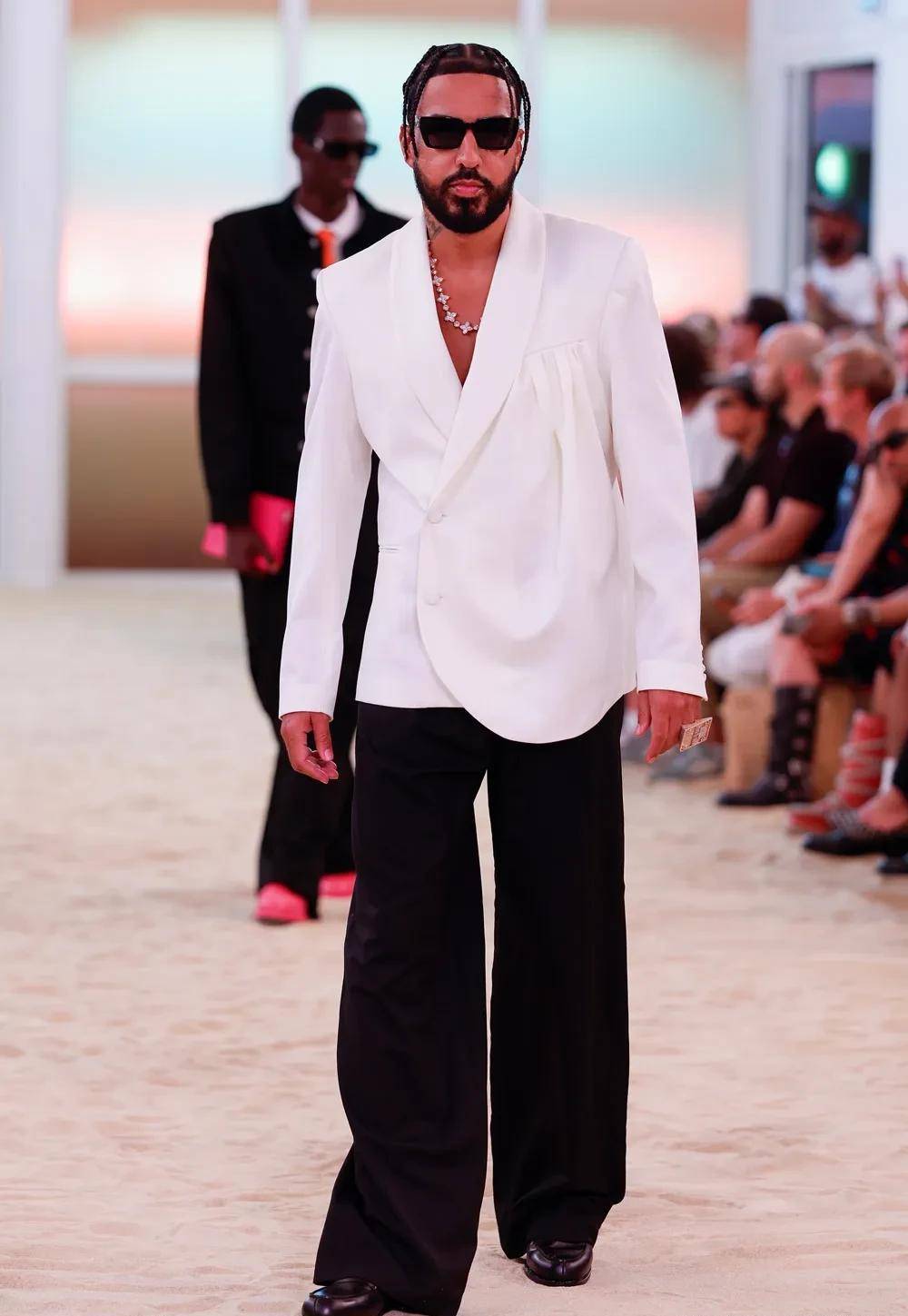 迪拜公主休夫后再订婚,交往卡戴珊前任晒出价值千万钻戒