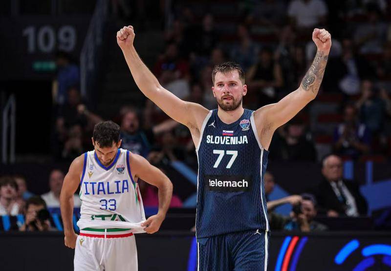 男篮欧洲杯｜东契奇再次打出超神一战 创造多项纪录