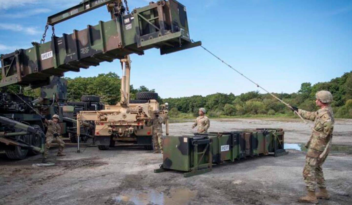 高市早苗一意孤行，日本160地爆发抗议，中国反制升级，取消中日53条航线！