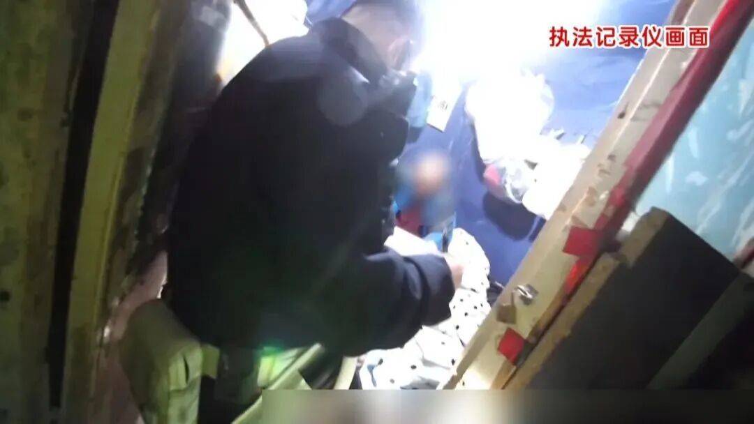 肇事者“人间蒸发”？北京街头造成三车连撞后他连夜辞职！入职信息都是假的