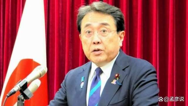 被中朝韩轮番警告，高市服软求饶，连夜联系中国，要敲开合作大门