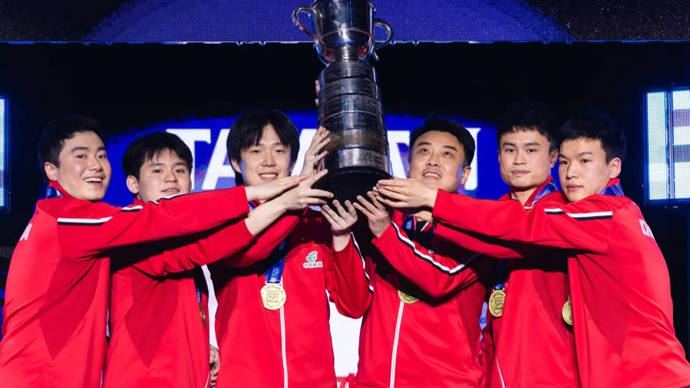 有一种逆转叫梁靖崑！中国男乒实现史无前例的12连冠，王楚钦生日捧杯
